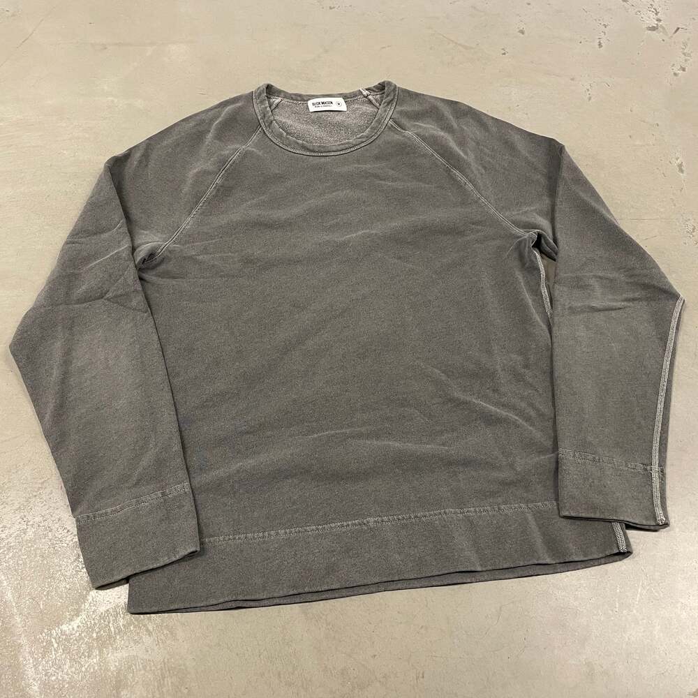 Gray raglan buck mason shirt